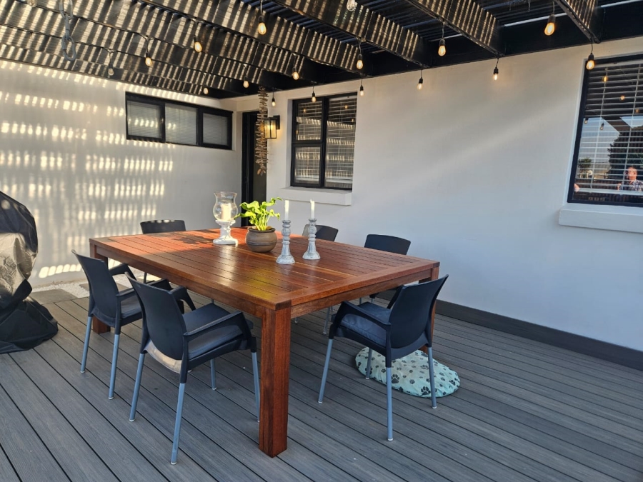 3 Bedroom Property for Sale in Stilbaai Wes Western Cape